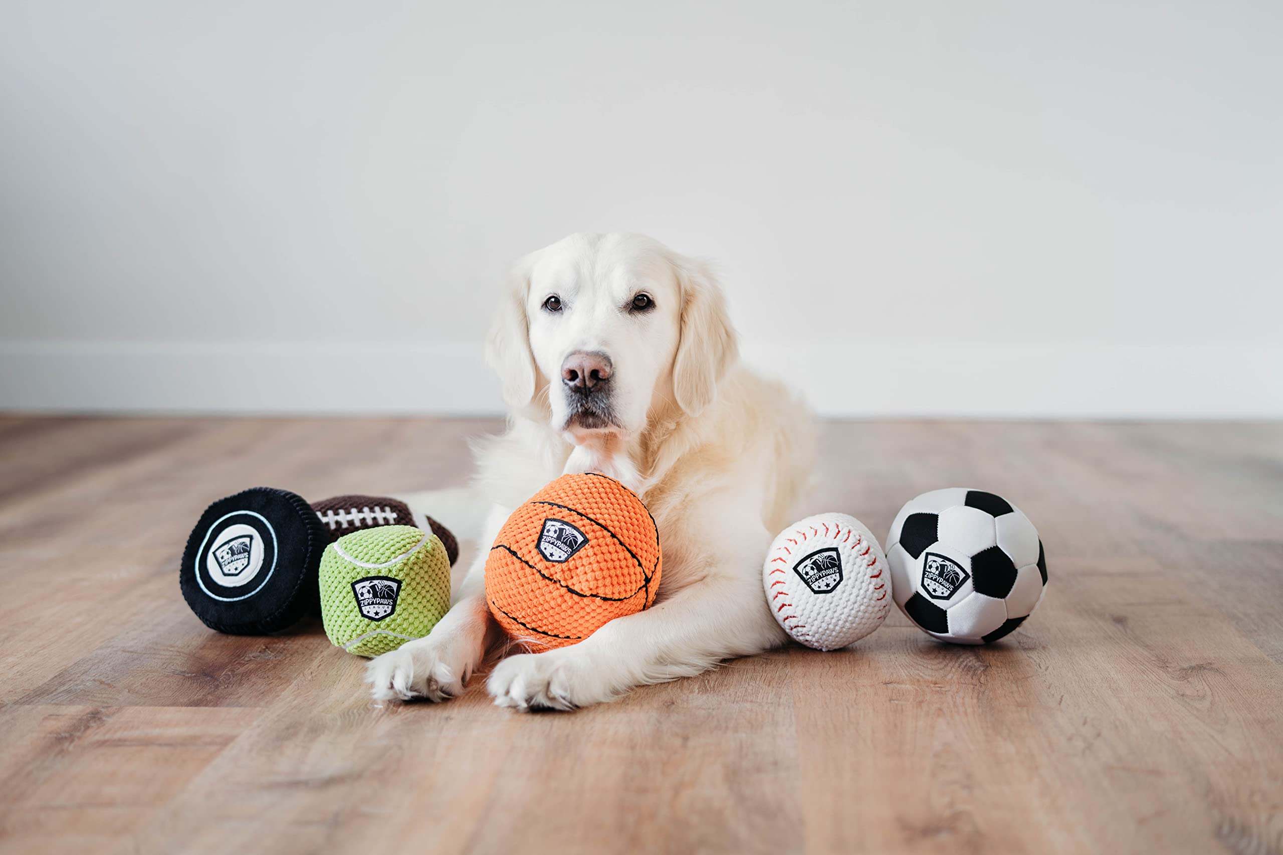 ZippyPaws SportsBallz, tejido multicapas para mayor durabilidad durante la sesión.