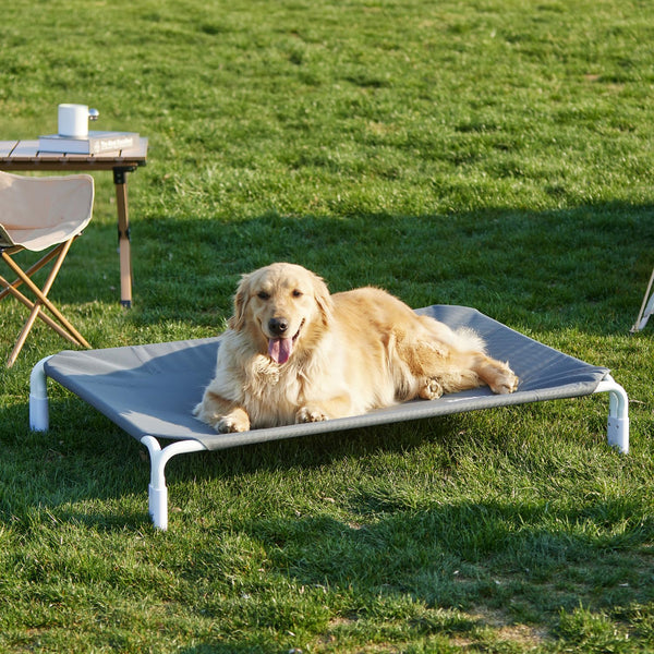 Cama para perros ZOMISIA, detalle de pies antideslizantes para seguridad en suelos.