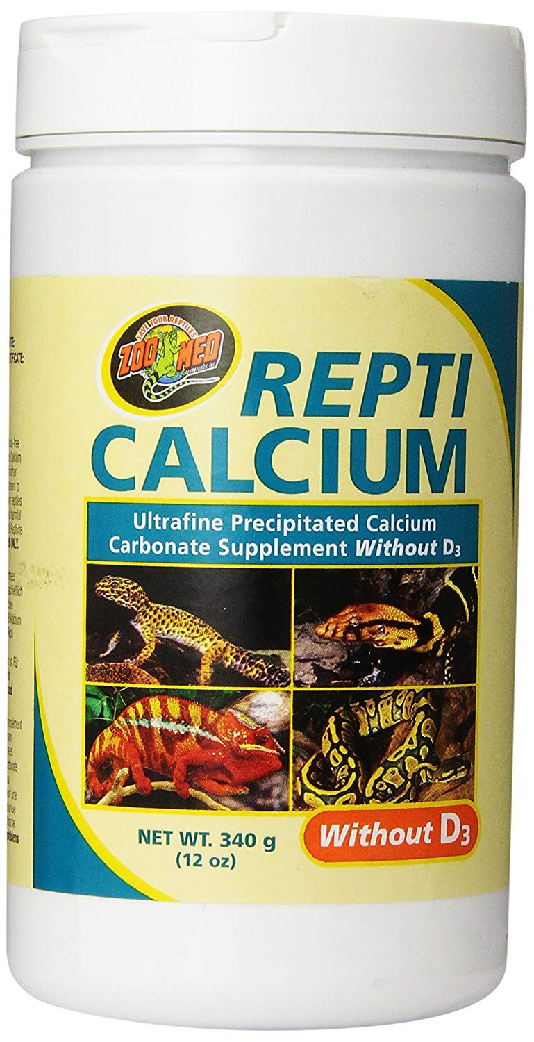 Zoo Med Repti Calcium, envase para polvo ultrafino espolvoreado sobre la comida de reptiles.