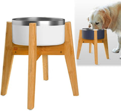 Soporte ZPirates con ajuste lateral para cuencos de diferentes tamaños.